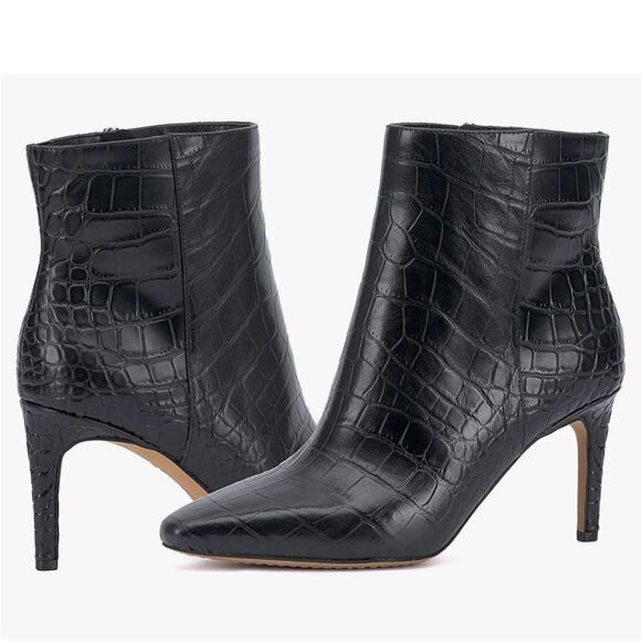 🆕️🥾Vince Camuto Allost Black Croc Leather Ankle Boots Shoes NWT, Sz 8 - Picture 1 of 3